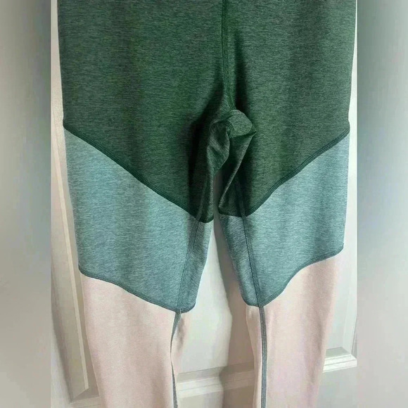 Outdoor Voices Women’s Springs Green Tricolor 7/8 Leggings - Size Small - Picture 3 of 4